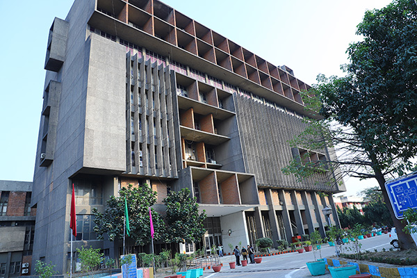 institute img 3